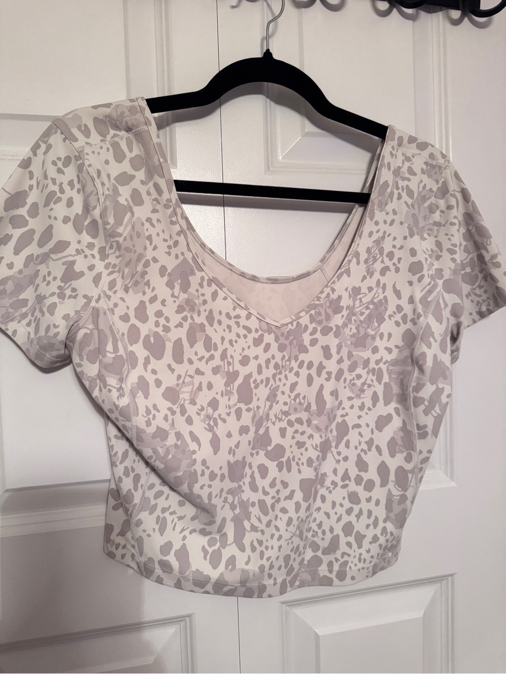 Lululemon Align Tee Crop Top Size 10 Animal Print